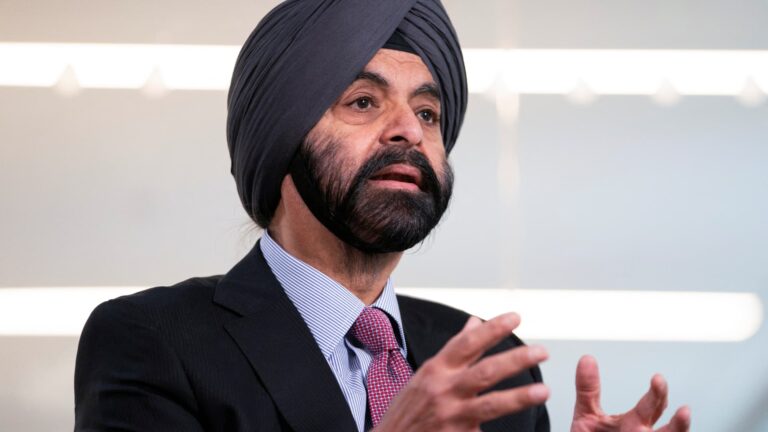 Earth Bank president: Prepare for months of disruption, even after Hormuz Strait reopens