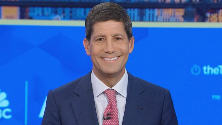 Fed nominee Warsh filings detail vast wealth, far exceeding past chairs