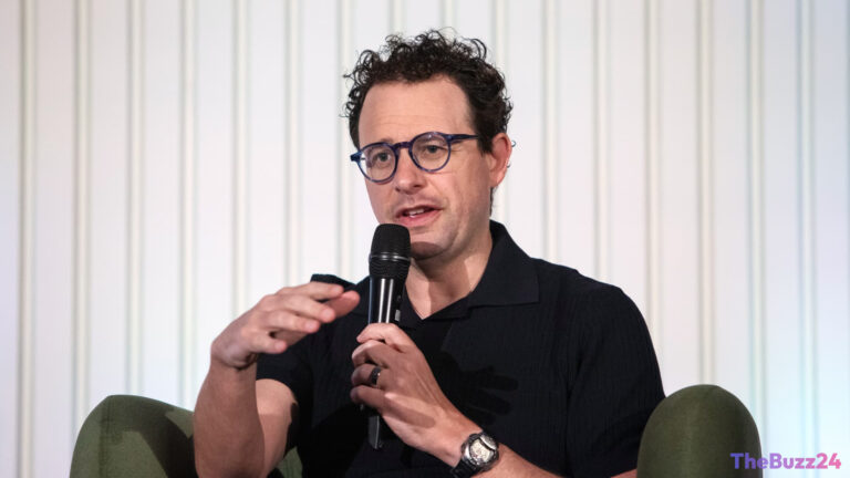 Anthropic in talks with investors to raise funds at $900 billion valuation, higher than OpenAI