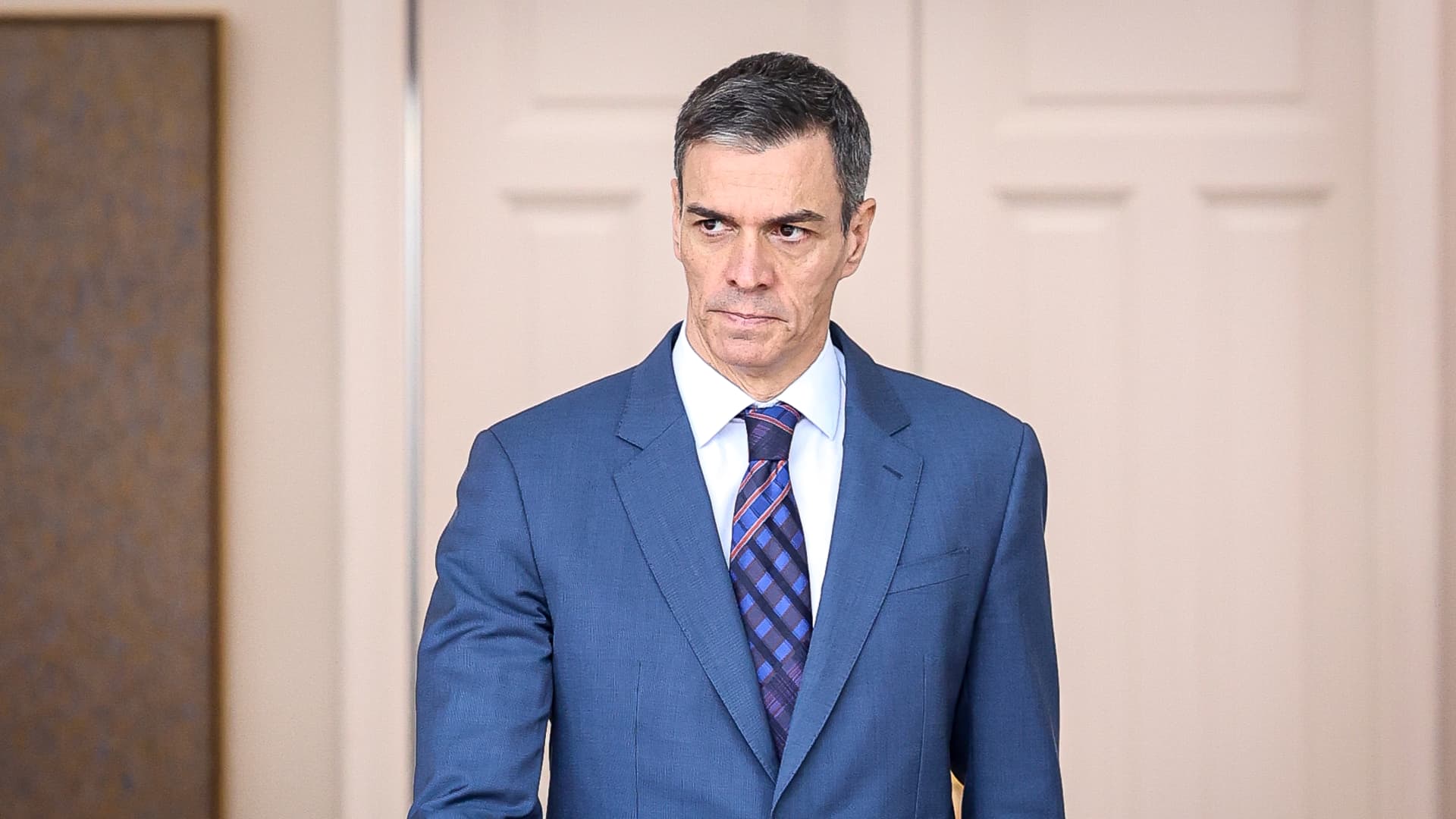 Sánchez to Trump: Spain won’t ‘applaud those who set the international community on fire just because they then show up with a bucket’