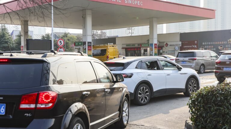 China factory prices return to growth after 3 years, beating expectations on surging oil prices