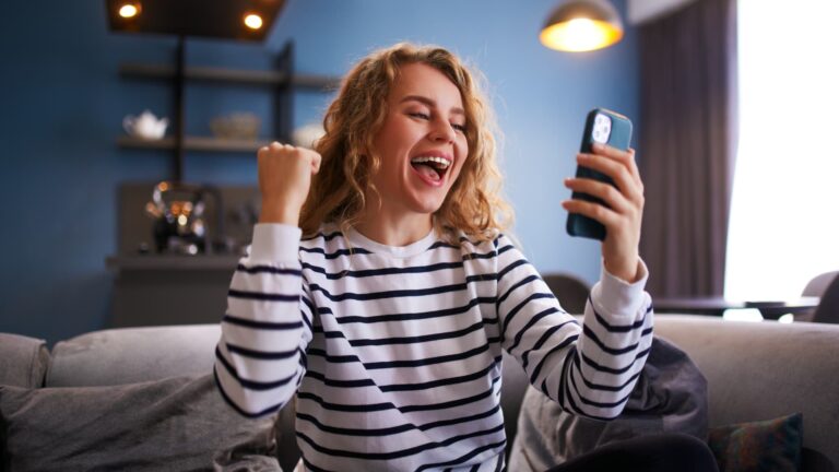 Average tax refund is 11% higher, latest IRS filing data shows