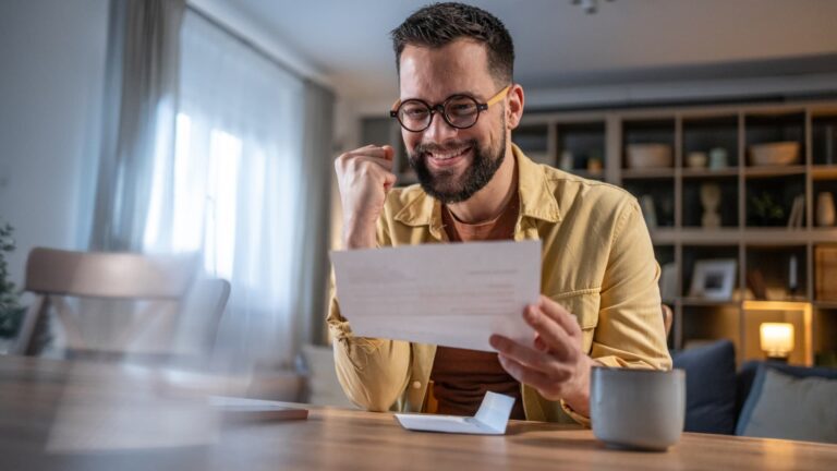 Average tax refund is 11.2% higher, latest IRS filing data shows