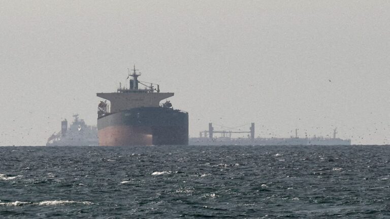 Gulf Tensions Spike: Ceasefire Nears Collapse as Shipping Disruptions Persist
