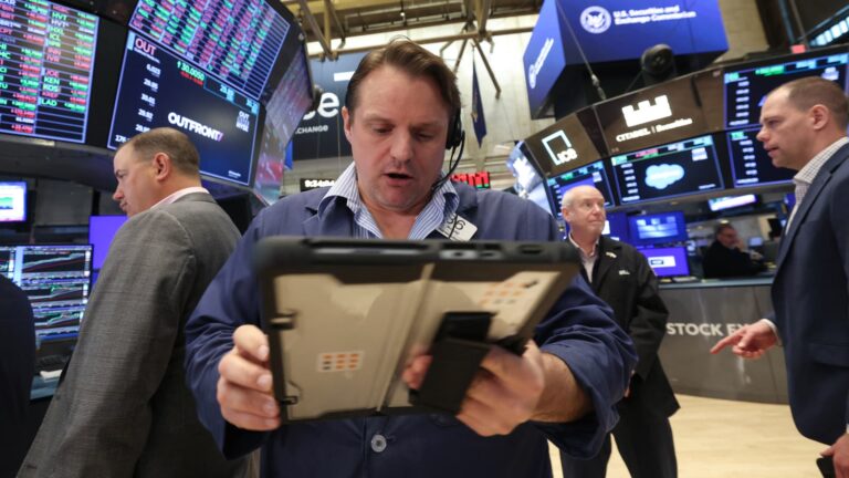 Global Markets Surge as U.S. Extends Iran Ceasefire Amid Geopolitical Stability