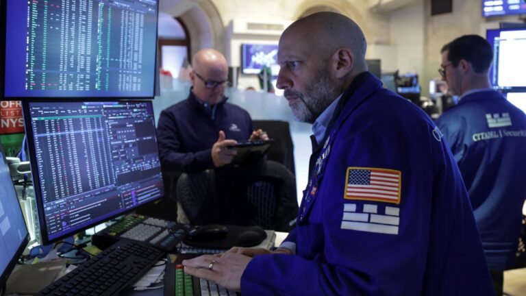U.S. Futures Rise on Falling Oil and Intel’s Earnings Beat Amid Middle East Diplomatic Hopes