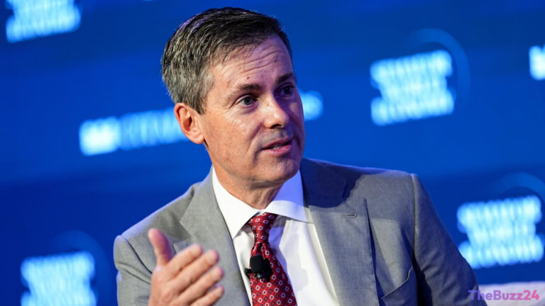 Eli Lilly Surges as Weight-Loss Drug Demand Drives Record-Breaking Quarter