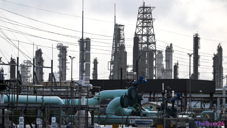 Markets are still underpricing Iran war risks, investors warn as oil fluctuates around four-year high