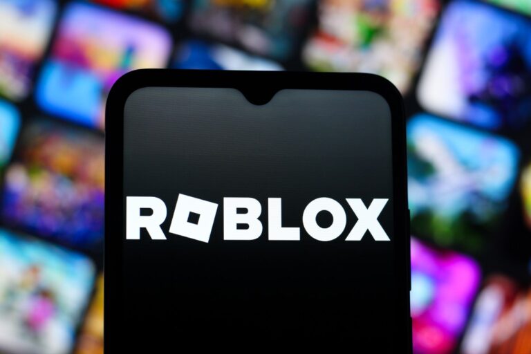 Roblox introduces ‘Kids’ and ‘Select’ accounts for age-appropriate access to games and chat