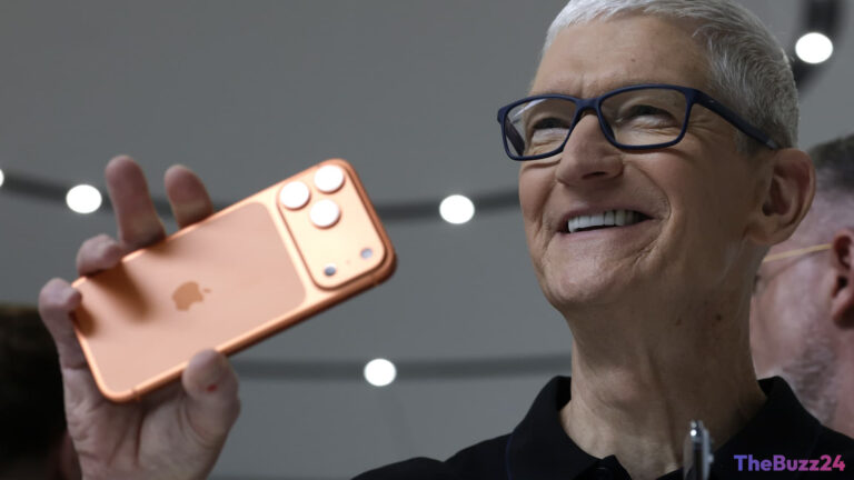 Apple Surpasses Revenue Estimates with Strong Services Growth Amid Leadership Transition