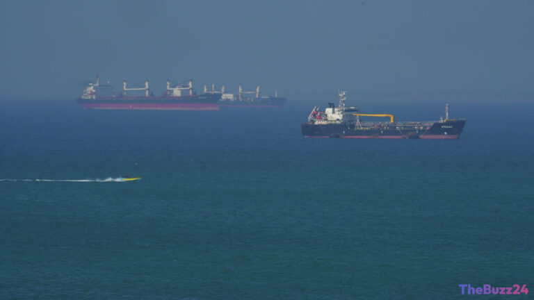 Oil Markets Stumble as U.S. Launches ‘Project Freedom’ to Clear Strait of Hormuz