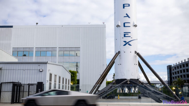 SpaceX Conducts Starship V3 Test Flight Amidst Preparations for Landmark IPO