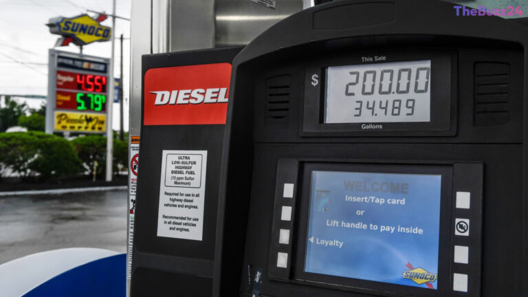 Gas Prices Surge to Four-Year Highs Amid Strait of Hormuz Blockade