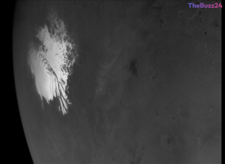 NASA’s Psyche Spacecraft Captures Unprecedented Detail of Martian South Pole