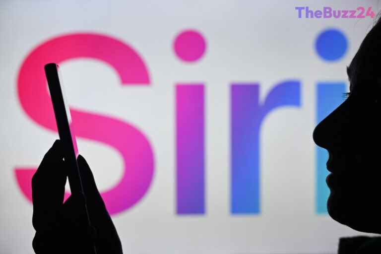 Apple to Revamp Siri with Privacy-First Generative AI Strategy