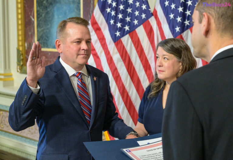 NASA Strengthens Leadership with Swearing-In of Matt Anderson as Deputy Administrator