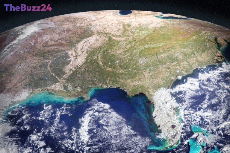 AI Innovation Combats Harmful Algal Blooms with Satellite Data