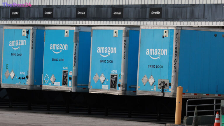 Amazon’s Freight Service Expansion Rattles Trucking Stocks