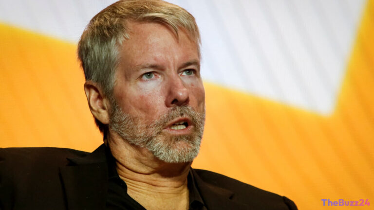 Bearish Bets Surge Against MicroStrategy as Bitcoin Slump Triggers Options Mutiny