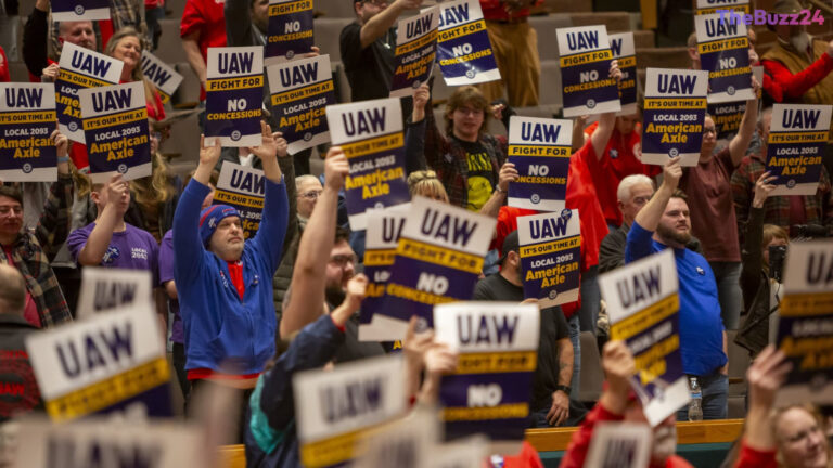 UAW Secures Tentative Agreement with Dauch Corp Following 10-Day Strike