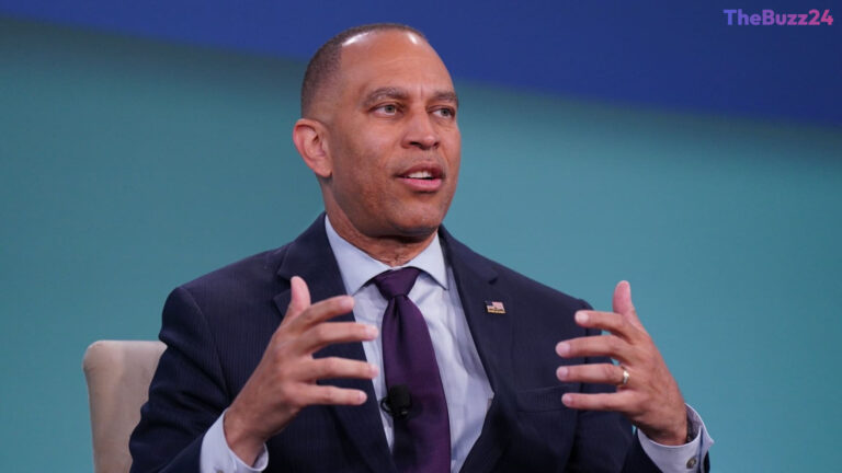 House Minority Leader Jeffries Outlines Democratic Priorities Amid Election Push
