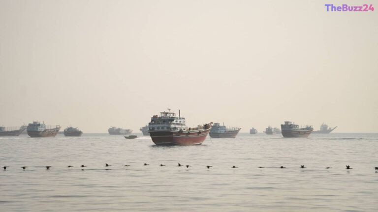 Strait of Hormuz Shipping Rebounds Amid Security Efforts as Energy Stocks Defy Market Sell-Off