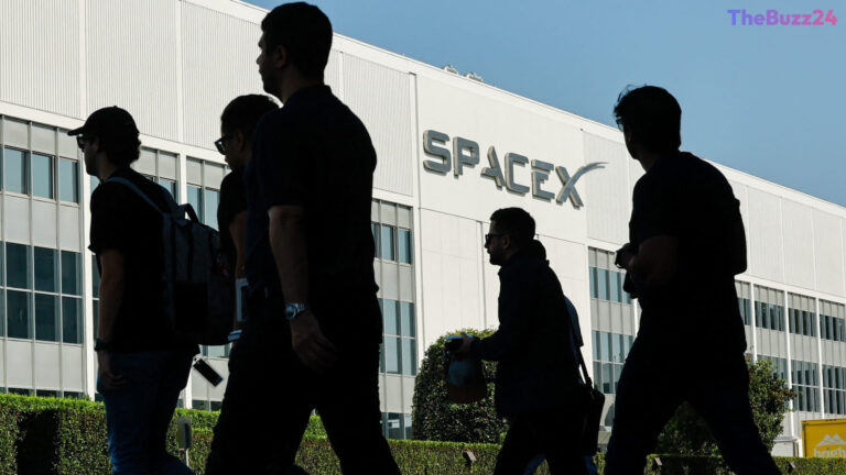 SpaceX’s $1.77 Trillion Valuation Hinges on ‘Moonshot’ Success and Potential Tesla Merger, Says Former Board Member