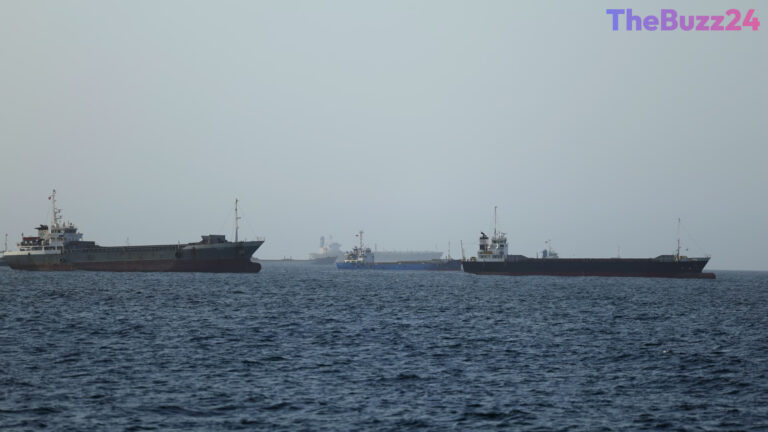 Oil Markets Stabilize Amid Diplomatic Progress and Iranian Export Licensing