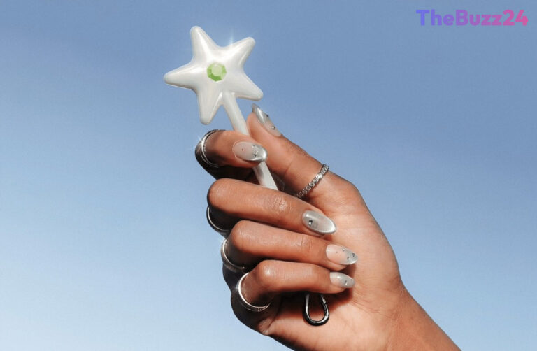 Cash App Debuts NFC-Enabled Payment Wand for Contactless Transactions