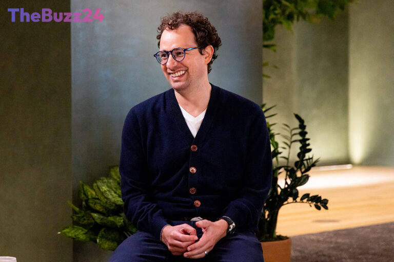 Anthropic CEO Dario Amodei’s Lean Management: One Direct Report, Maximum Focus