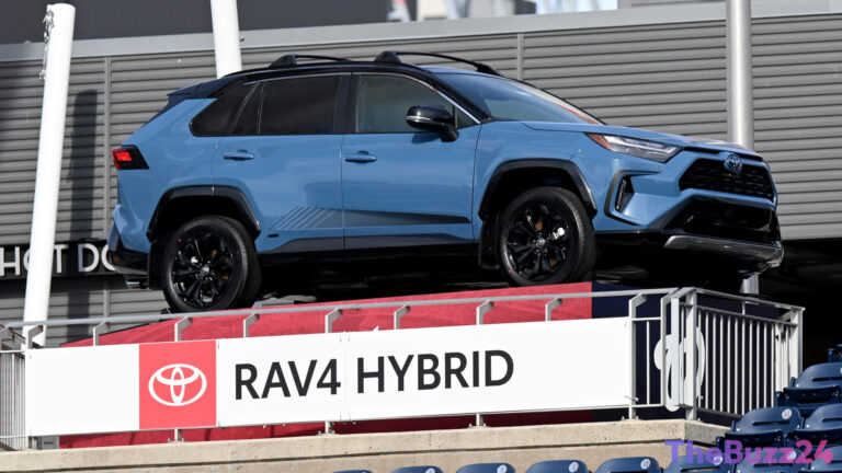 Hybrid Surge Reshapes US Auto Market as Pure EV Demand Cools