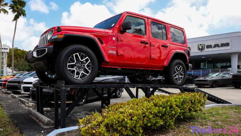 Stellantis Swings to Profit Driven by North American Demand Amid Tariff Challenges