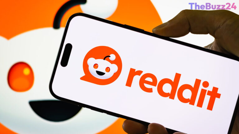 Reddit Shares Dip Amid Potential Rethink of Google AI Data Partnership