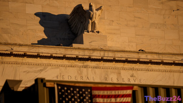 Fed Rate Hike Odds Surge as Geopolitical Tensions and Oil Prices Flare Up