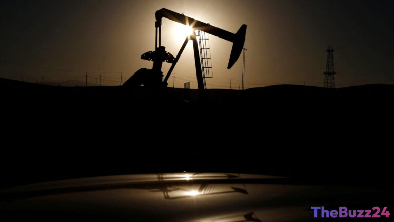 Oil Prices Edge Higher as Middle East Peace Hopes and Hormuz Reopening Reshape Supply Dynamics