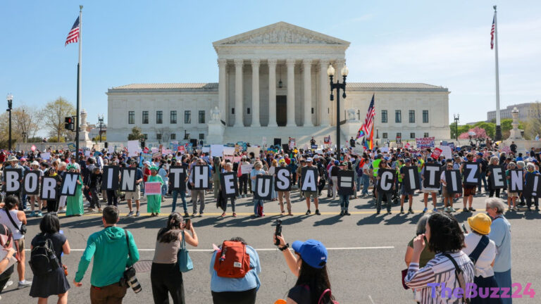 Trump Challenges Supreme Court on Birthright Citizenship and Demands Rare Rehearing