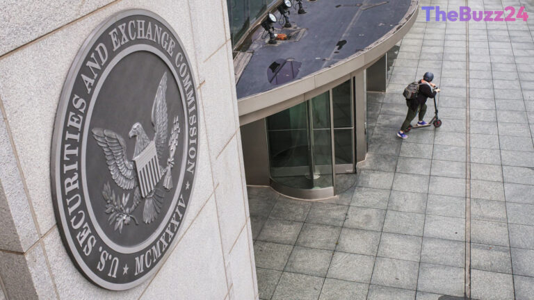 The Regulatory Tug-of-War: SEC and CFTC Eye Oversight of Booming Prediction Markets