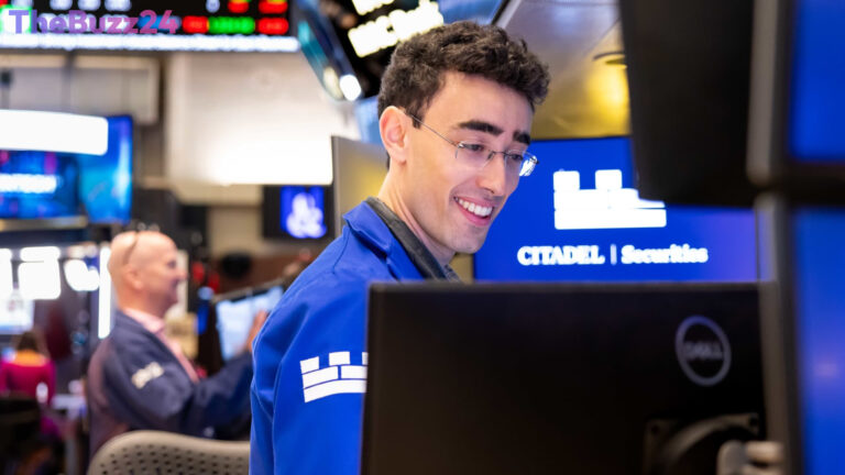 Dow Surges to Record High on Weak Jobs Data; Tech Stocks Face Sell-off