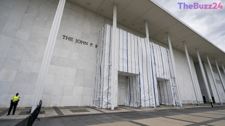 Appeals Court Denies Bid to Restore Trump’s Name to Kennedy Center
