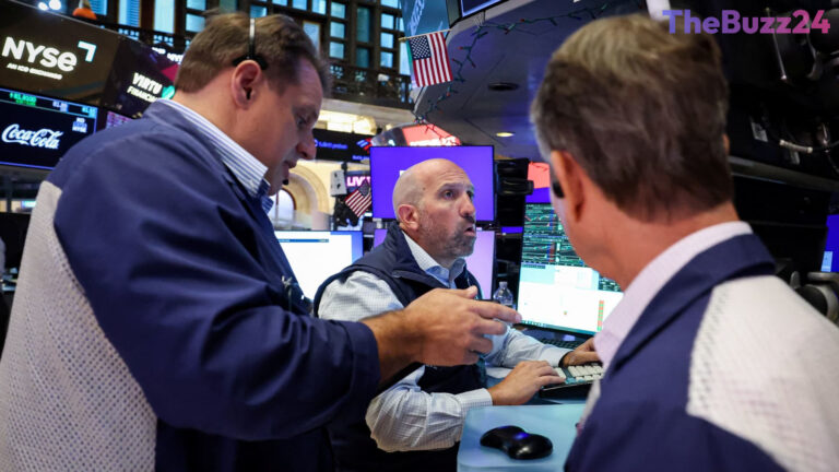 Market Sentiment Shifts as Oil Prices Breach $100 Threshold Amid Middle East Tensions