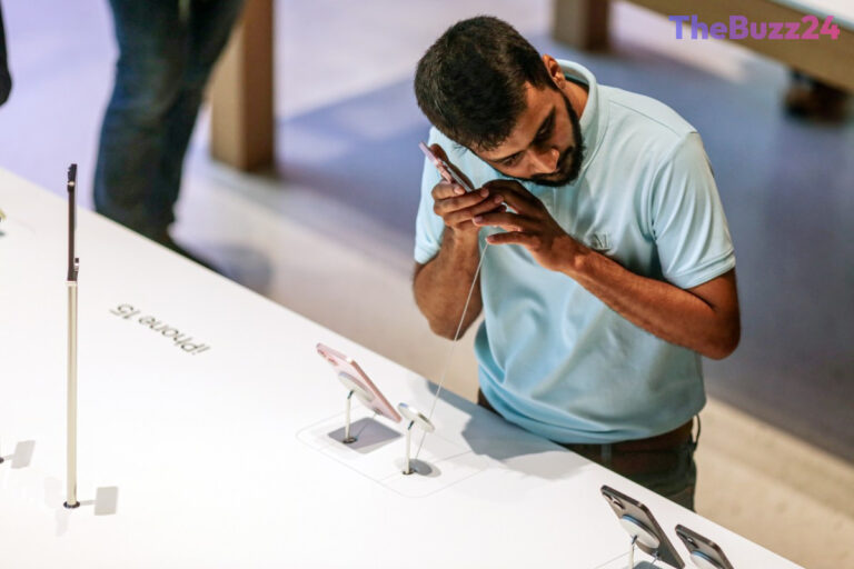 India Launches Massive Multi-Billion Dollar Push to Challenge China’s Smartphone Dominance