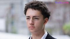 French Teen Penalized in Singapore Over Viral Vending Machine Straw Stunt