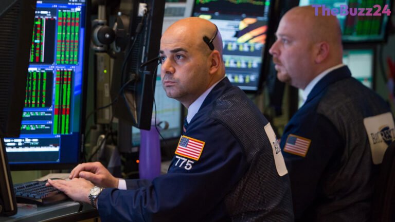 Treasury Yields Retreat from Multi-Year Highs as Fed Minutes Loom