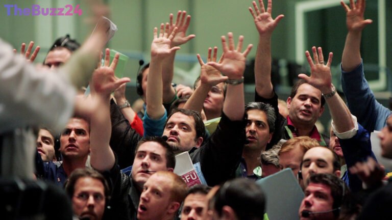 US Debt Yields Skyrocket Amid Fiscal Woes and AI Boom, Pressuring Borrowing Costs