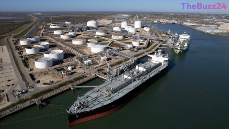 Historic Rally for Oil Refiners Faces Steep Historical Headwinds, Experts Warn