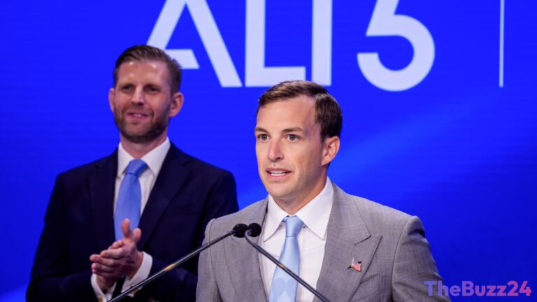 Trump-Backed Crypto Venture Secures Conditional Federal Banking Charter