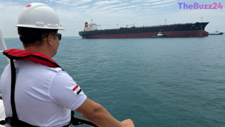 Navigating the Oil Boom: Why Geopolitical Energy Trades Are Turning Risky for Long-Term Portfolios