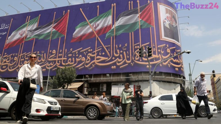 Trump Pivots to Economic Pressure as Standoff Over Strait of Hormuz Intensifies