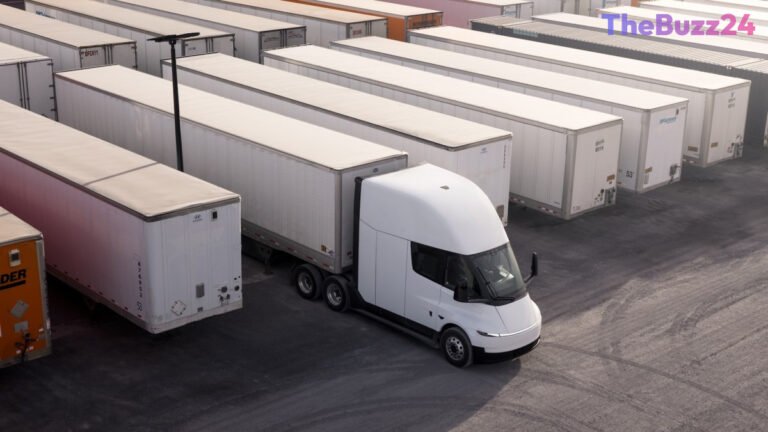 Einride Expands Heavy-Duty Fleet with Massive Order of 500 Tesla Semis