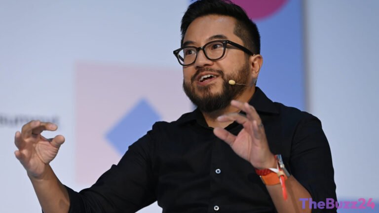 Y Combinator CEO Rejects AI Distillation Crackdown, Prioritizes Immediate Risks